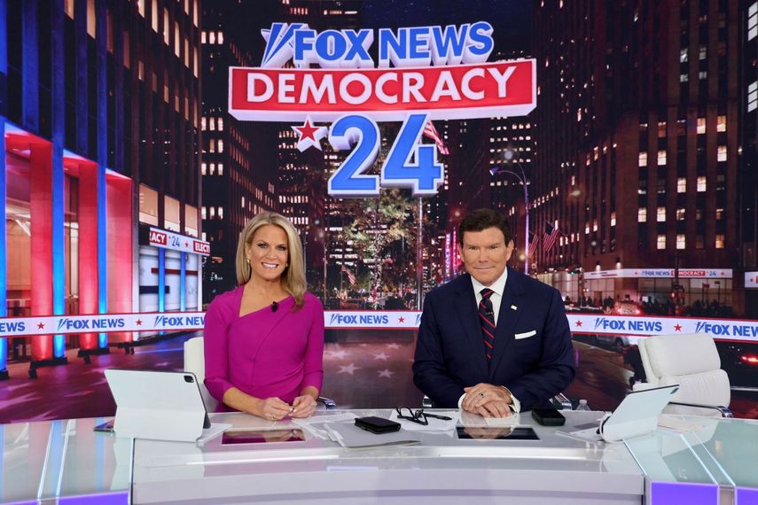 Presentadores de la cadena Fox News el día de las elecciones presidenciales del 5 de noviembre.