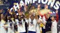 La selección de fútbol de Estados Unidos celebra su victoria sobre México en la final de la Copa de Oro de la CONCACAF La selección de fútbol de Estados Unidos celebra su victoria sobre México en la final de la Copa de Oro de la CONCACAF