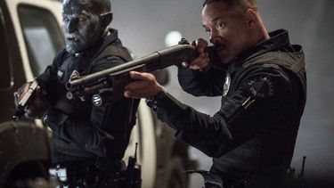 Bright 2 tendr&aacute; un guion de Evan Spiliotopoulos, responsable de los libretos de las recientes pel&iacute;culas&nbsp;&Aacute;ngeles de Charlie o La bella y la bestia.