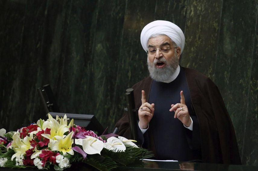 El&nbsp;presidente&nbsp;iraní,&nbsp;Hassan&nbsp;Rohaní, ofrece un discurso en el Parlamento en Teherán (Irán).
