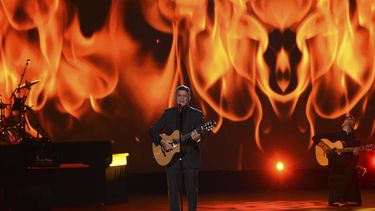 Alejandro Sanz durante su participaci&oacute;n en la entrega del reconocimiento a Persona del A&ntilde;o en honor a Juanes.&nbsp;