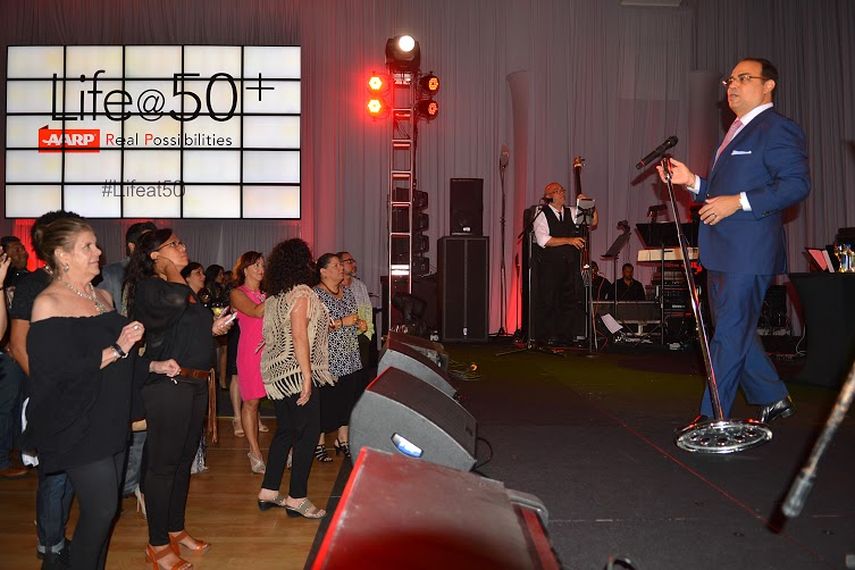 Life@50+ concluyó con un concierto en South Beach en el que participaron Jon Secada, Gloria Estefan y Rita Moreno. (CORTESÍA)