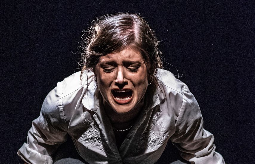 Joana Hecker en Catherine, extracto de la obra De repente, el último verano, de Tennessee Williams.