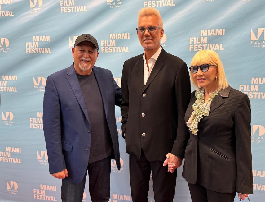 Jorge Soliño, Willy Chirino y Lissette Álvarez.