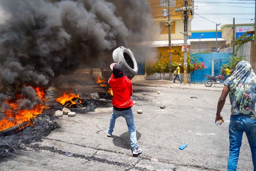 Bienes sin cable Jarra Haití vive nueva jornada de violencia y saqueos masivos