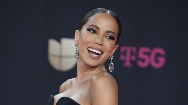 Anitta llega a Premio Lo Nuestro en la Arena FTX en Miami el 24 de febrero de 2022.