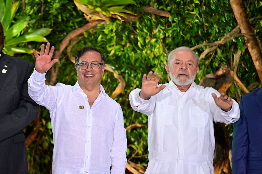 Los presidentes Lula, de Brasil, y Petro, de Colombia, mantienen su postura “cuasi neutral” sobre Venezuela