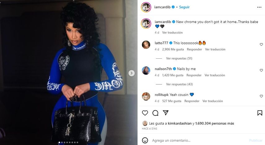 Cardi B Lanza Micrófono Durante Un Concierto