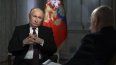 El presidente de Rusia, Vladímir Putin, durante una entrevista con el director general del grupo mediático Rossiya Segodnya International, Dmitry Kiselev (de espaldas a la cámara), en Moscú, Rusia, el 12 de marzo de 2024.&nbsp;