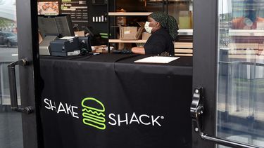 La compa&ntilde;&iacute;a estadounidense decidi&oacute; devolver el pr&eacute;stamo para ayudar a las peque&ntilde;as empresas.