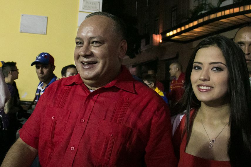 Diosdado Cabello, que es también uno de los vicepresidentes del PSUV, comentó posteriormente que los actores de la política deben diferenciar entre la retórica política y el odio contra familiares. (TWITTER)