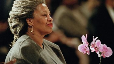La escritora estadounidense Toni Morrison, premio Nobel de Literatura, en la Iglesia Catedral de San Juan el Divino en Nueva York.