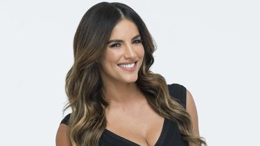 Actriz, presentadora de televisión, empresaria y una de las celebridades latinas con mayor interacción y presencia en el panorama de las redes sociales.