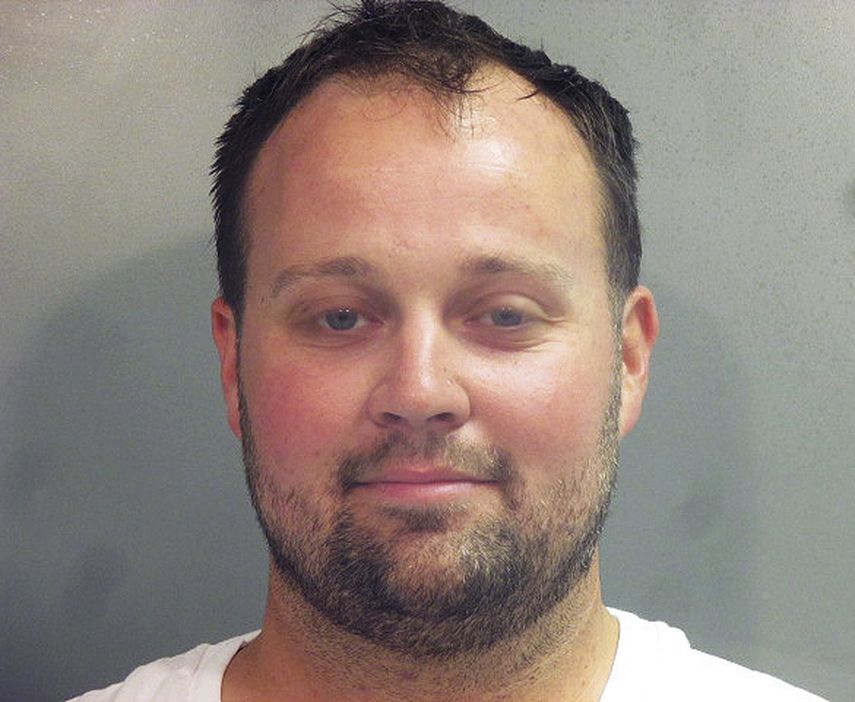 Josh Duggar en una imagen proporcionada por la prisión del condado de Washington, Arkansas. Duggar, exastro de un reality show, fue declarado culpable de dos cargos por recibir y poseer pornografía infantil.