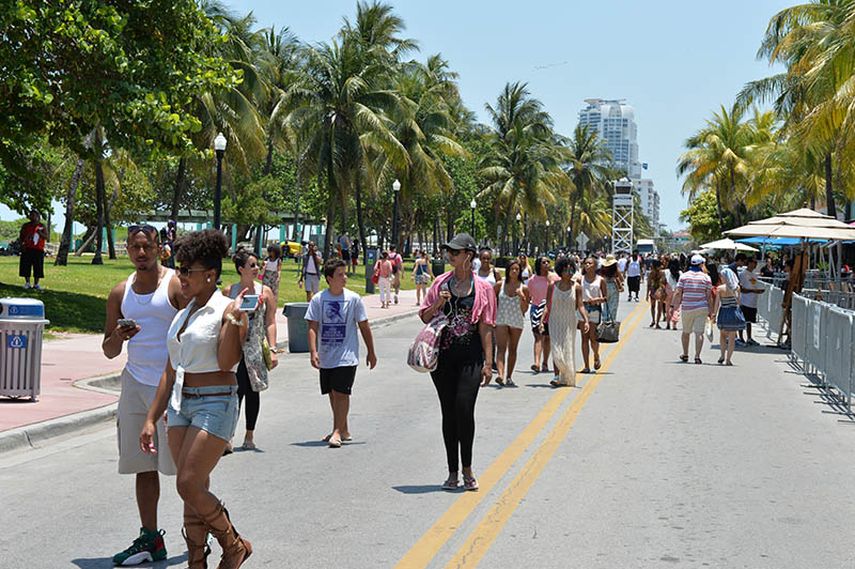 Las autoridades de Miami Beach han desplegado un operativo de seguridad en conjunto con otras policías del Condado. (Alvaro Mata)