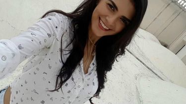 La brasileña&nbsp;Rayneia Gabrielle Lima, estudiante de sexto año de la carrera de medicina en la UAM, falleció la noche de este lunes por un balazo en el pecho que le dañó el corazón, el diafragma y parte del hígado.