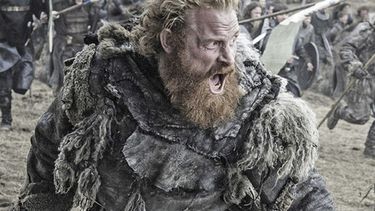 Fotograma de una batalla &eacute;pica en el noveno episodio de las temporadas de Juego de Tronos.