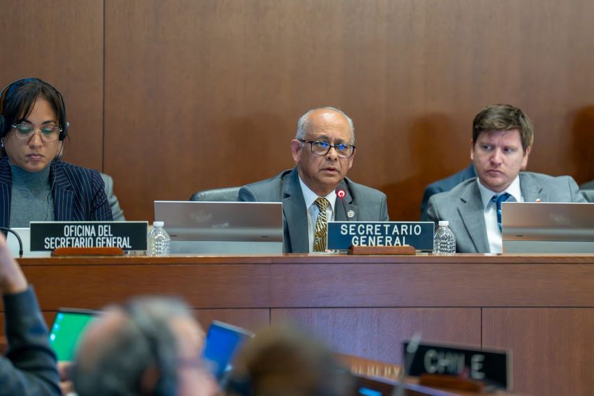 El secretario general de la OEA, Albert Ramdin, en reunión del Consejo Permanente de la OEA.