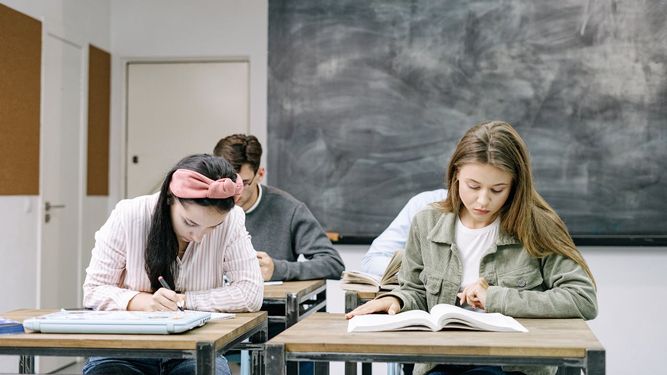 Estudiantes se preparan para el futuro.&nbsp;