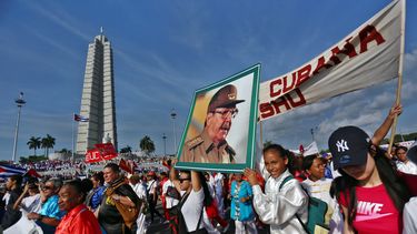 Asistentes al desfile por el Primero de Mayo en La Habana, Cuba.&nbsp;