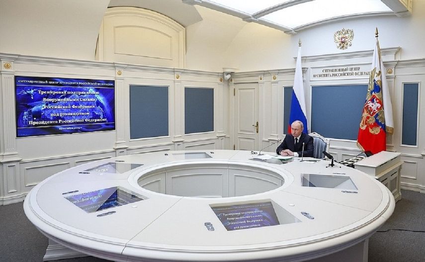 El presidente de Rusia, Vladimir Putin, supervisa unas maniobras de las fuerzas nucleares estratégicas.