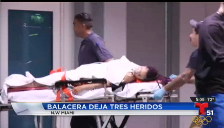 Los heridos fueron trasladados al Hospital Jackson Memorial, donde reciben atención médica y protección policial