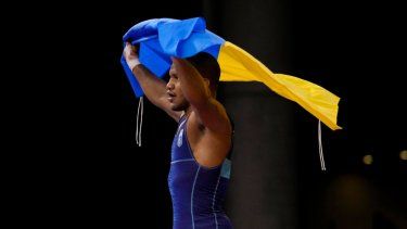 El ucraniano Zhan Beleniuk celebra su triunfo sobre el húngaro Viktor Lorincz en la final de lucha grecorromana de 87 kilogramos de los Juegos Olímpicos, el miércoles 4 de agosto de 2021, en Chiba, Japón.&nbsp;