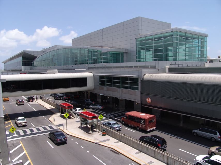 Vista exterior de la moderna Terminal Sur.