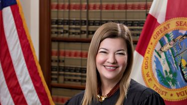 La jueza de la Corte de Apelaciones de Atlanta, B&aacute;rbara Lagoa, es una de las cinco mujeres que podr&iacute;a ocupar la vacante en la Corte Suprema de Estados Unidos.