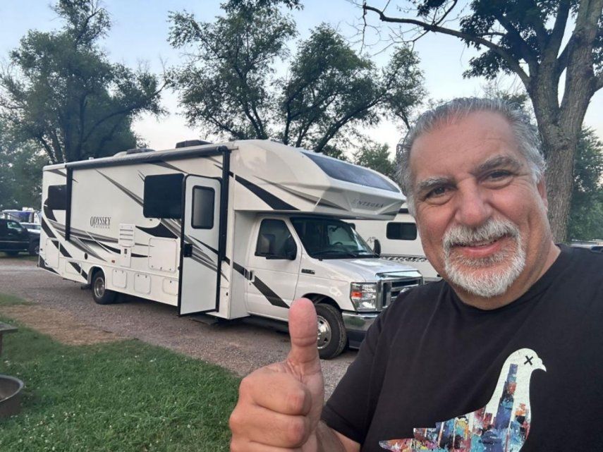 En la casa rodante, Fernando Fiore y su equipo de Proyecto Motorhome han recorrido Estados Unidos para transmitir de manera distinta el Mundial de Clubes. .    