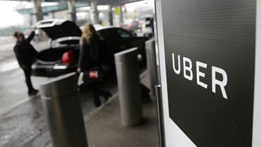 Nueva opción de Uber para que las usuarias viajen con conductoras mujeres.