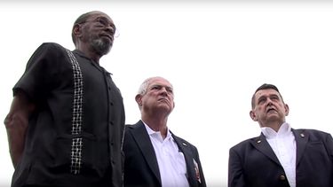 James Tracy, Larry Morris y Mike East viajarán a la isla con el secretario de Estado norteamericano, John Kerry, para la histórica ceremonia de reapertura. (CAPTURA DE VIDEO)