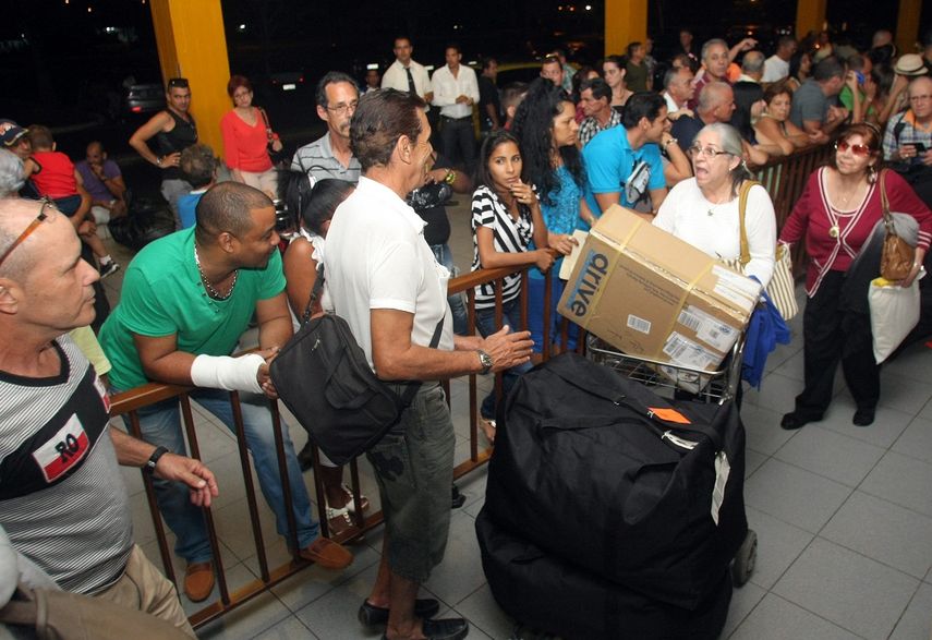 Uno de las motivaciones de los cubanos para salir de viaje es la necesidad de abastecerse de productos y mercancías que escasean en la Isla.