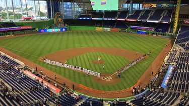 El Marlins Park se convirtió en escenario para la pelota de invierno. (IVÁN GONZÁLEZ)