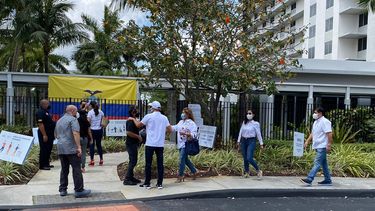 Ecuatorianos acuden a participar en las presidenciales desde Miami.&nbsp;