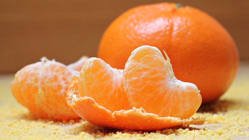 La vitamina C presente en las semillas de mandarina ayuda a fortalecer el sistema inmunológico, lo que puede ayudar a proteger el cuerpo de las infecciones.