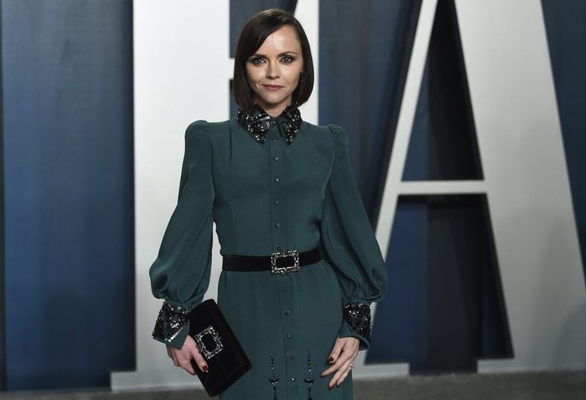 En esta foto de archivo del nueve de febrero de 2020, Christina Ricci llega a la Vanity Fair Oscar Party en Beverly Hills, California.&nbsp;&nbsp;