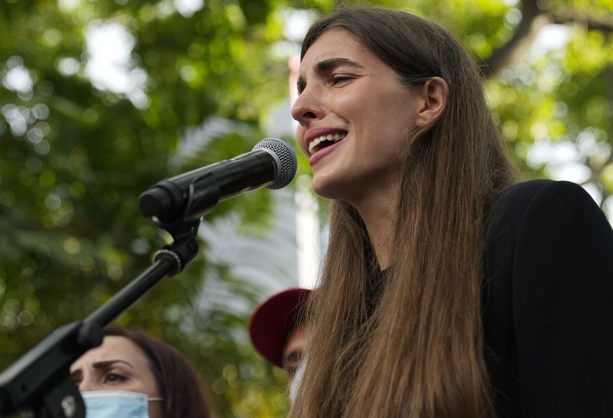 Camilla Fabbri, esposa del empresario colombiano Alex Saab, quien fue extraditado a Estados Unidos, asiste a una manifestación exigiendo la liberación de su esposo, el domingo 17 de octubre de 2021, en Caracas, Venezuela. Camilla Fabbri, esposa del empresario colombiano Alex Saab, quien fue extraditado a Estados Unidos, asiste a una manifestación exigiendo la liberación de su esposo, el domingo 17 de octubre de 2021, en Caracas, Venezuela.