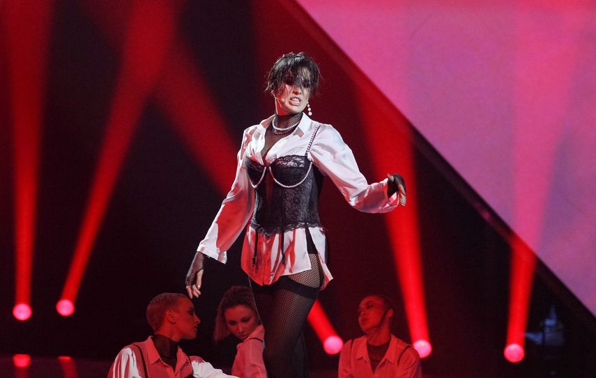 La NOTU, que expuso como argumento la politización del concurso nacional, tomó esa decisión después de que la ganadora, Maruv, renunciara el lunes a representar a su país por presiones políticas y censura.