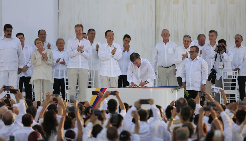 El momento más emotivo fue cuando sorpresivamente el líder de las FARC, Rodrigo Londoño Echeverri, alias Timochenko, pidió perdón a todas las víctimas del conflicto