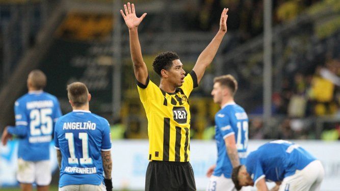 Jude Bellingham celebra el final del encuentro entre el Borussia Dortmund y el Hoffenhiem en jornada de la Bundesliga