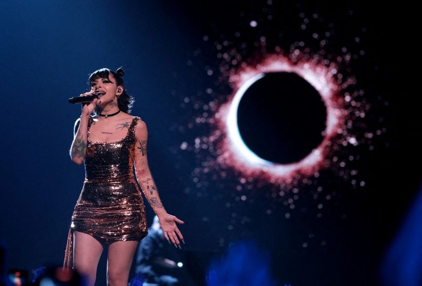 Cazzu performs on stage during the Premios Juveniles 2022 at the Coliseo de Puerto Rico on July 21, 2022 in San Juan, Puerto Rico. Cazzu performs on stage during the Premios Juveniles 2022 at the Coliseo de Puerto Rico on July 21, 2022 in San Juan, Puerto Rico.