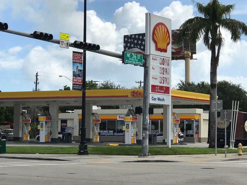 Diciembre podria experimentar un alza en el precio de la gasolina por un incremento en la demanda y alza en el barril de petroleo.&nbsp;
