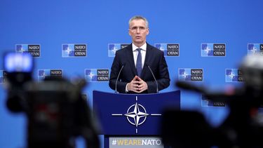 El secretario general de la OTAN, Jens Stoltenberg, ofrece una rueda de prensa este lunes en Bruselas, Bélgica.