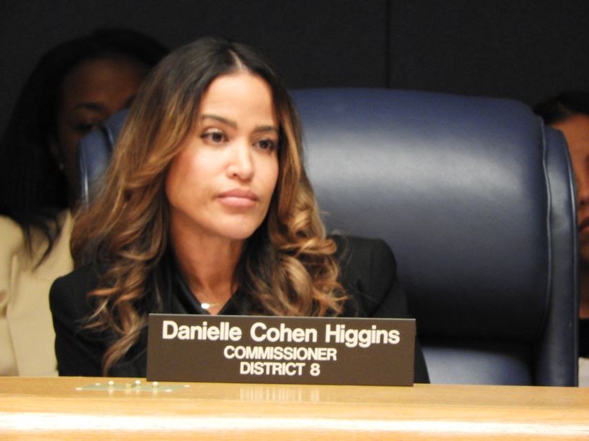 Danielle Cohen Higgins, comisionada del Distrito 8.