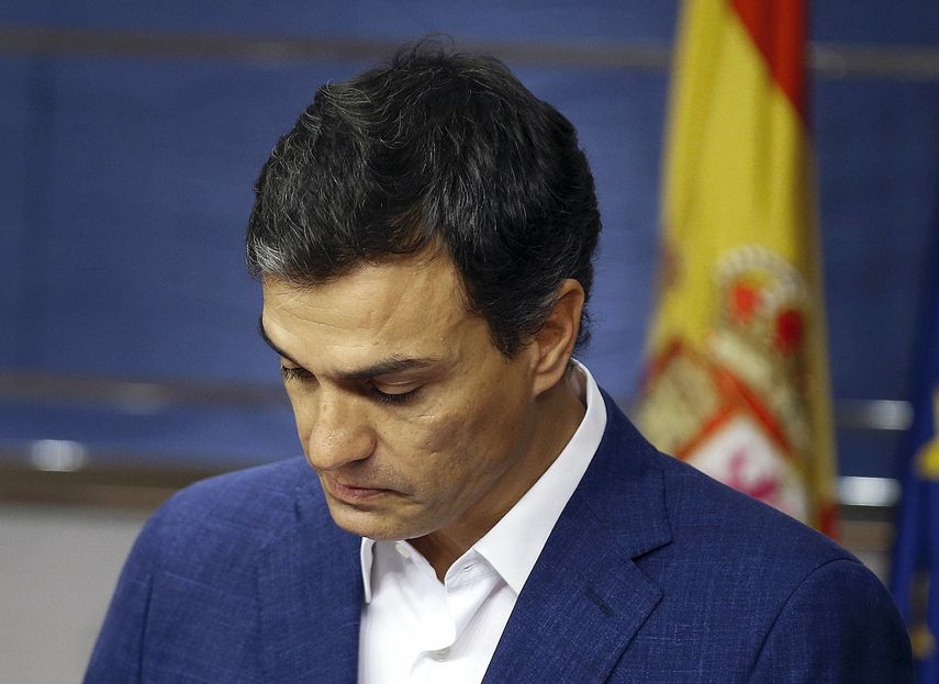 El exsecretario general del PSOE, Pedro&nbsp;Sánchez, durante su comparecencia en el Congreso de los Diputados, en la que ha comunicado su renuncia a su escaño de diputado&nbsp;