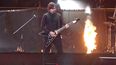 Una pieza thrash del violento primer disco de la banda estadounidense que Juanes cantó con una guitarra flying v de la que sacó potentes riffs. No faltaron las llamaradas en el escenario ni los alaridos del público.