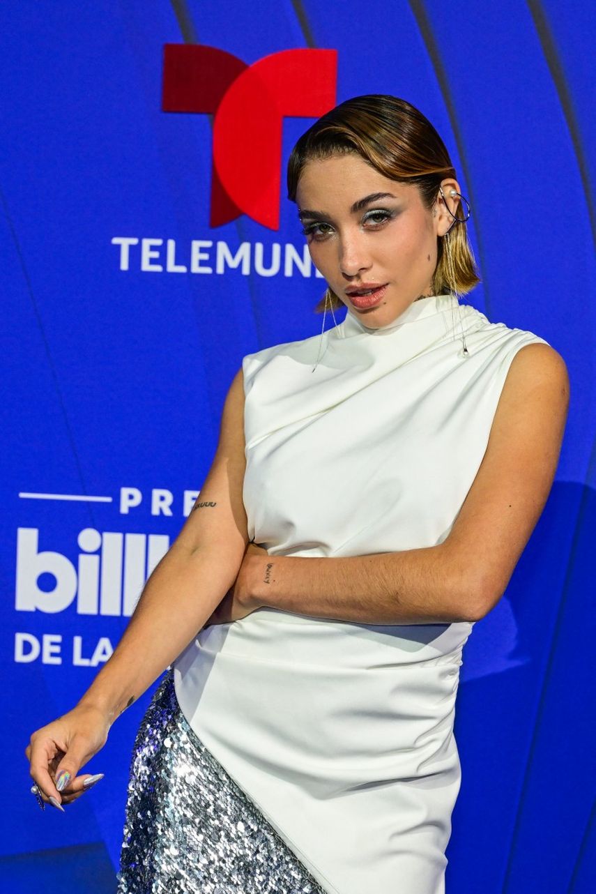 La cantante argentina María Becerra asiste a los Premios Billboard de la Música Latina 2024 en el Fillmore Miami Beach en el Jackie Gleason Theatre de Miami Beach, Florida, el 17 de octubre de 2024.&nbsp;