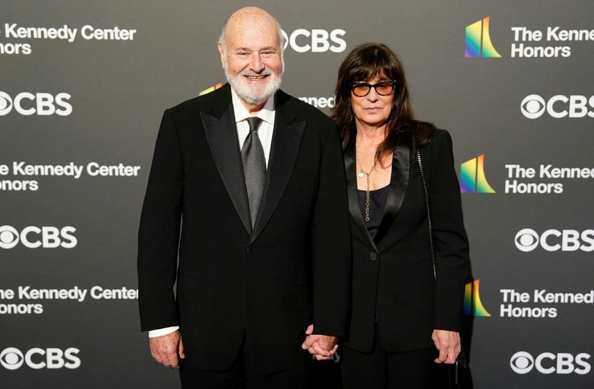 El actor y director estadounidense Rob Reiner y su esposa Michele Singer Reiner en la 46.ª gala de los Kennedy Center Honors en el Kennedy Center for the Performing Arts de Washington, D. C., el 3 de diciembre de 2023. &nbsp;