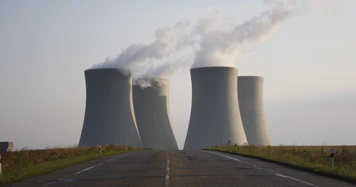 Irán “no está lejos” de conseguir la bomba nuclear, afirma jefe de OIEA